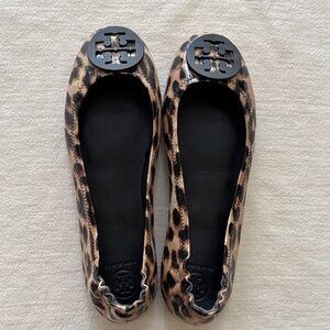 Tory Burch Animal Print Flats with Black Accents NWT size 9.5